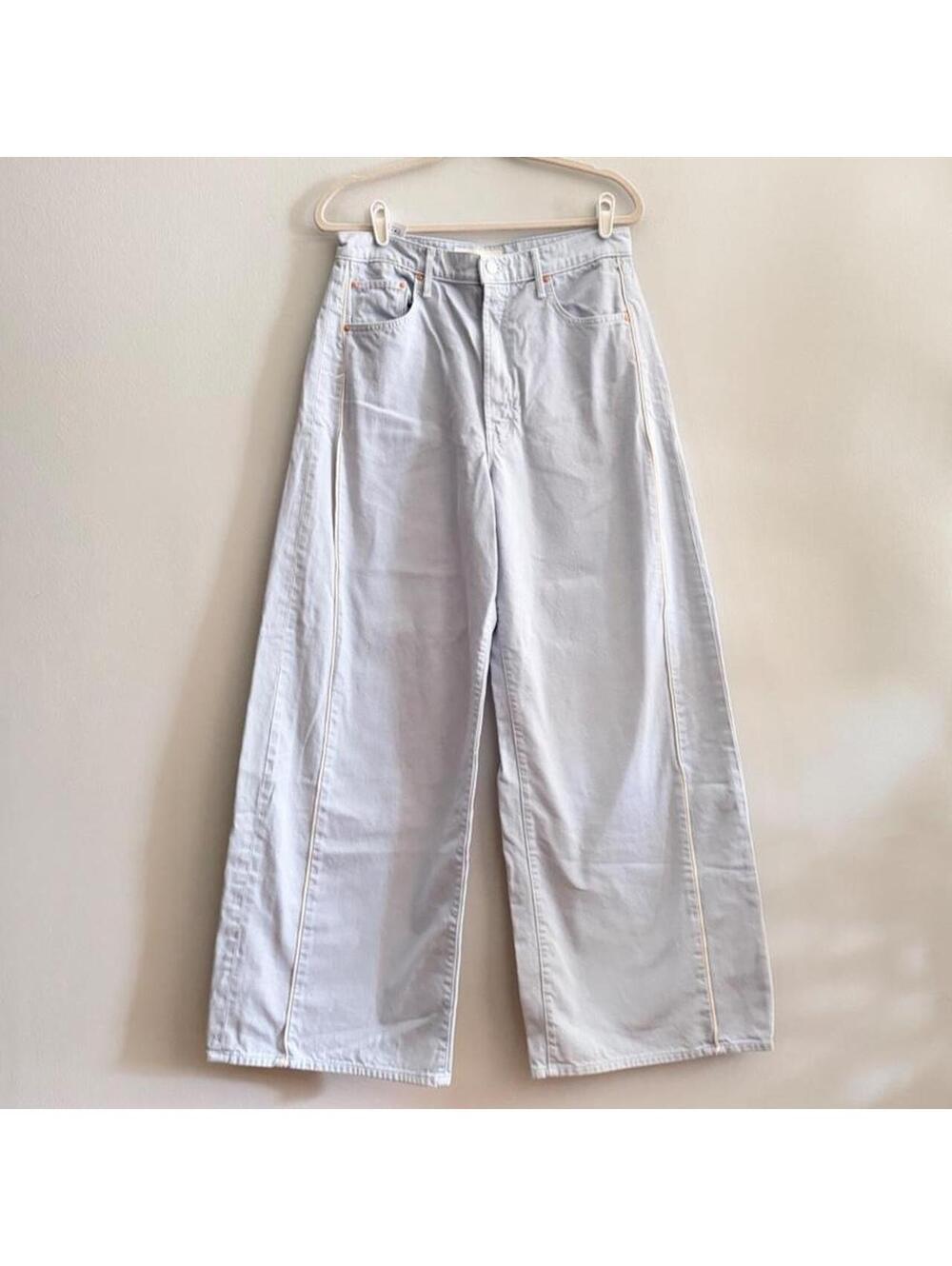 Mother Superior Denim The Pipe-Dream Sneak Jeans in Hit The Hay - Picture 6 of 12
